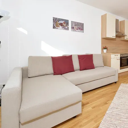 Apartment Deluxe Center Studio Innsbruck